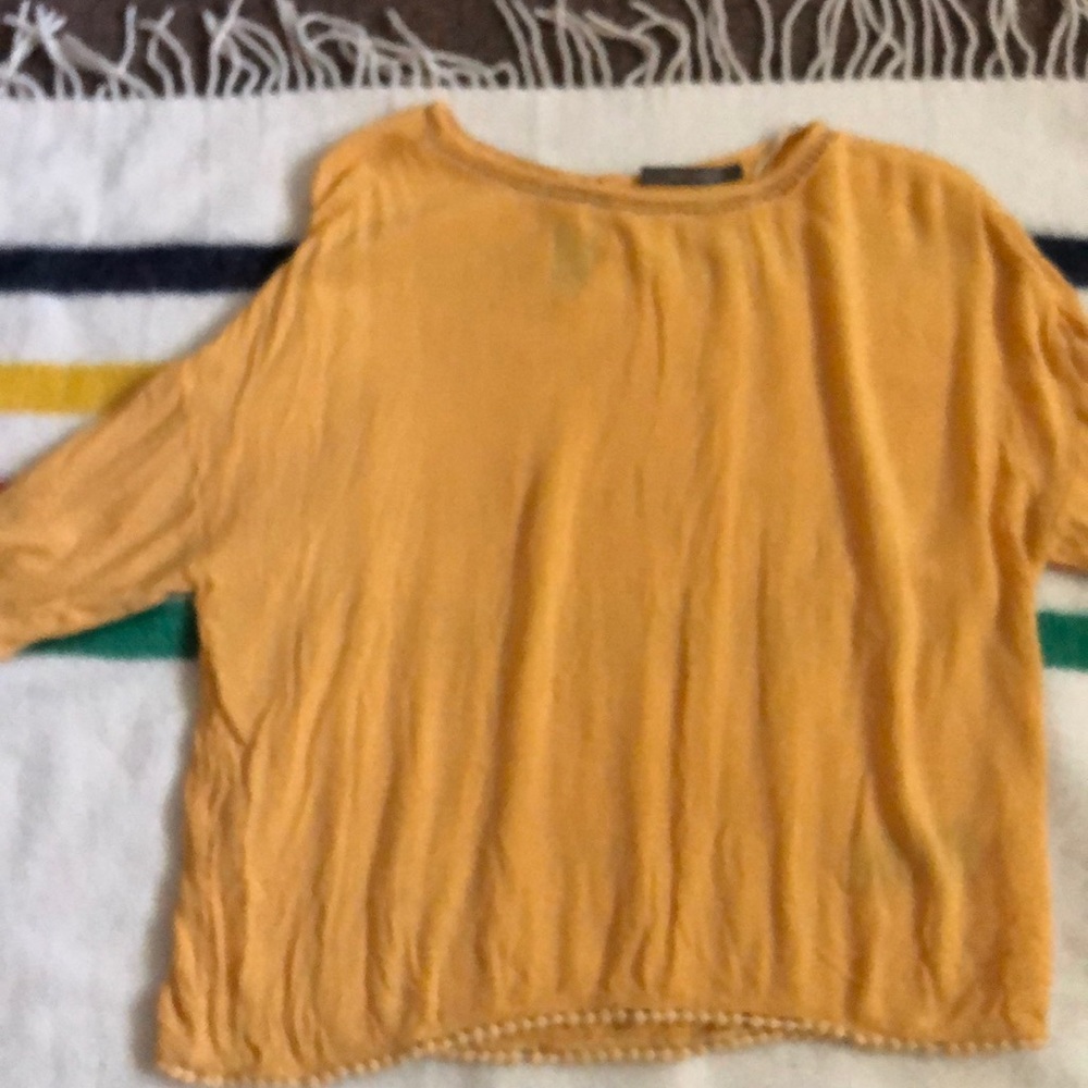 Blouse - Picture 2 of 3